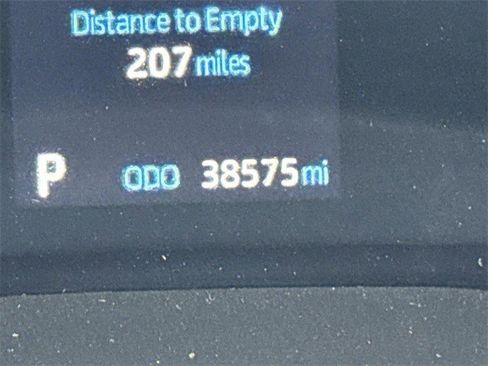 Used 2024 Toyota Sienna LE image 28