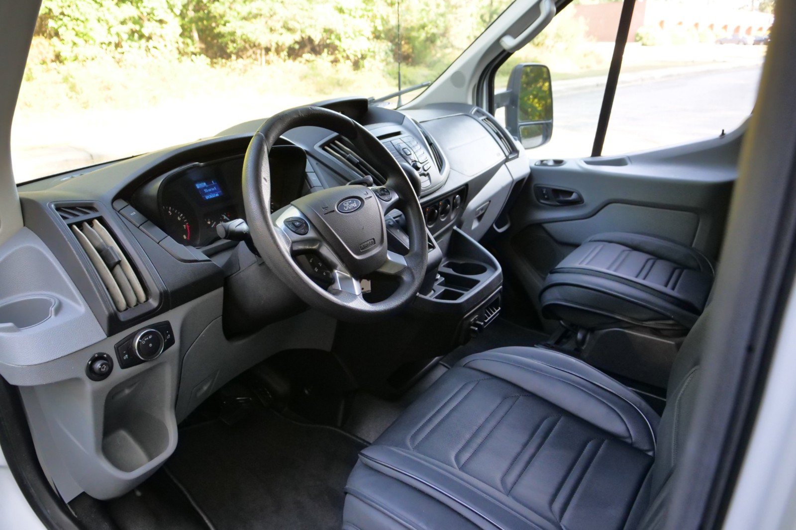 Used 2019 Ford Transit 350 138 w/ Interior Upgrade Package RWD image 18
