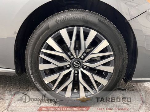 Used 2025 Nissan Altima 2.5 SV FWD image 20