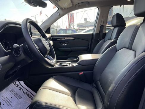 Used 2023 Honda Pilot Touring image 17