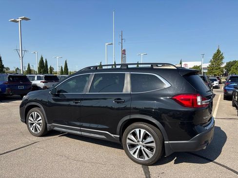 Used 2022 Subaru Ascent Limited w/ Technology Package AWD/4WD image 2