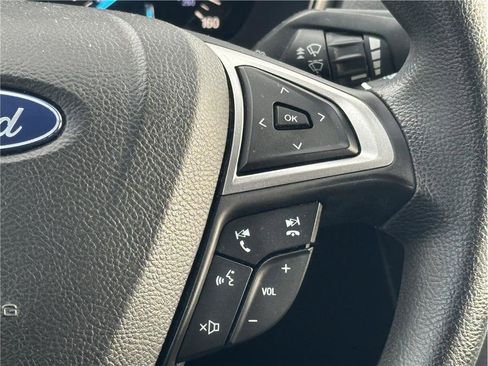 Used 2018 Ford Fusion SE image 20