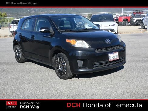 Used 2014 Scion xD FWD image 3