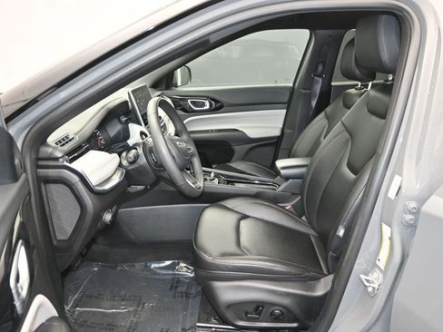 Used 2024 Jeep Compass Limited AWD/4WD image 13