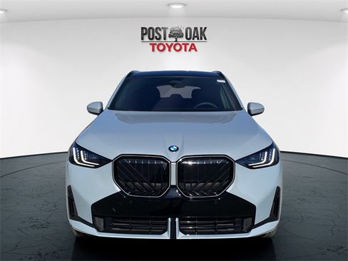 Used 2025 BMW X3 xDrive30i w/ Premium Package image 2