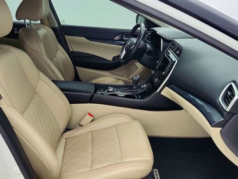 Used 2023 Nissan Maxima Platinum w/ Sport Mat Group FWD image 25
