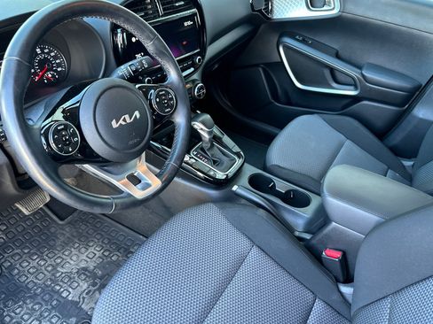 Used 2022 Kia Soul X-Line FWD image 11