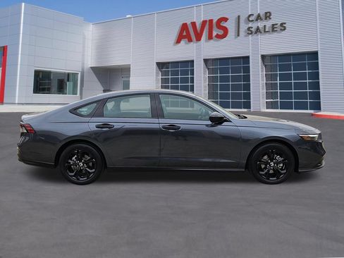 Used 2025 Honda Accord SE image 5