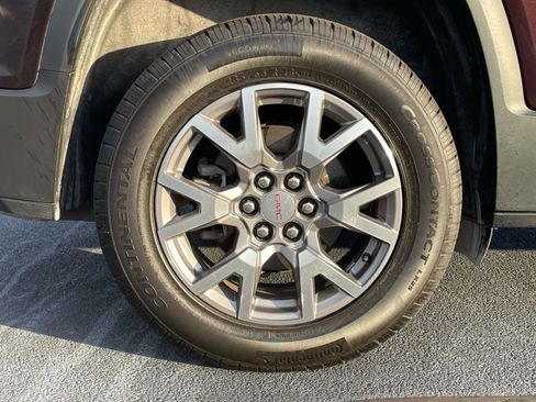 Used 2020 GMC Acadia SLT AWD/4WD image 9