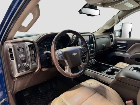 Used 2018 Chevrolet Silverado 2500 LTZ w/ Duramax Plus Package AWD/4WD image 9