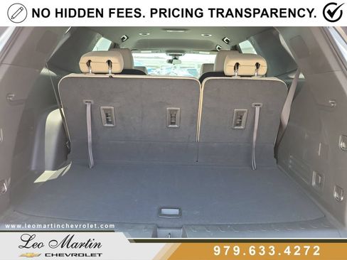Used 2024 Chevrolet Traverse LT FWD image 7