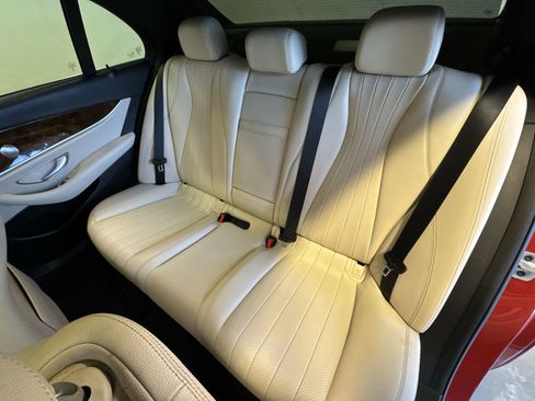 Used 2019 Mercedes-Benz E 450 4MATIC Sedan w/ Driver Assistance Package image 22