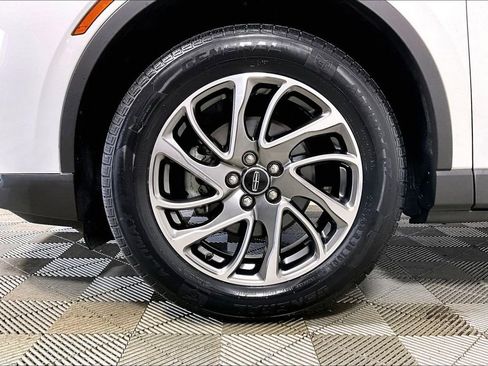 Used 2022 Lincoln Corsair FWD w/ Equipment Group 101A image 8