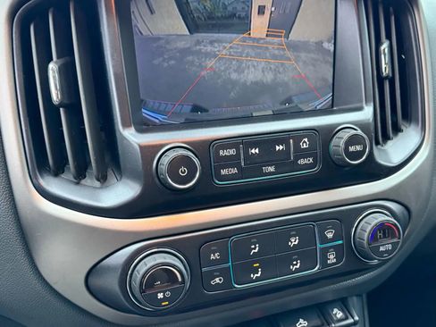 Used 2015 Chevrolet Colorado Z71 image 24