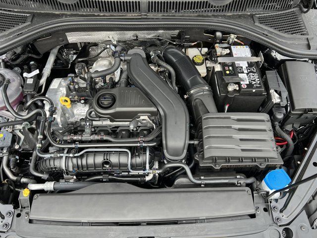 New 2025 Volkswagen Jetta SE FWD image 10