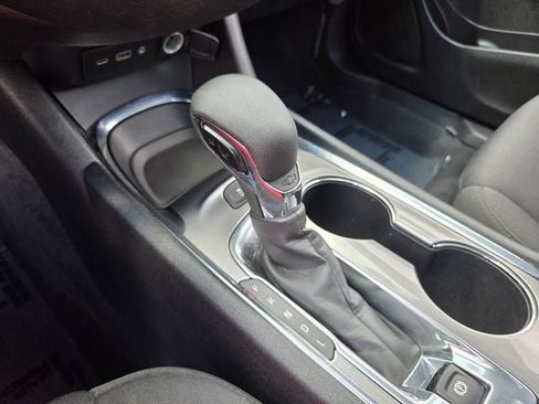 Used 2024 Chevrolet Malibu LT FWD image 24