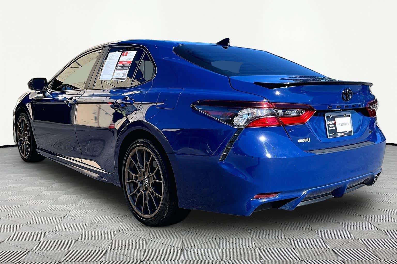 Used 2024 Toyota Camry SE w/ Convenience Package FWD image 12