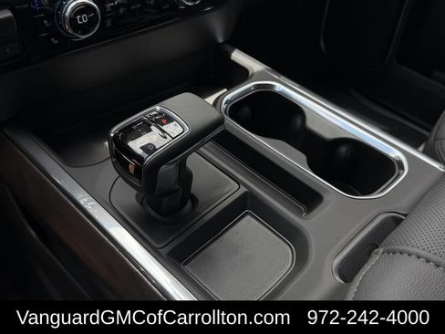 New 2026 GMC Sierra 1500 SLT AWD/4WD image 15