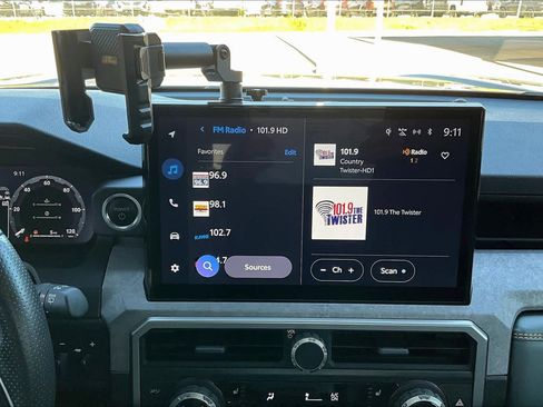 Used 2025 Toyota 4Runner Trailhunter image 7