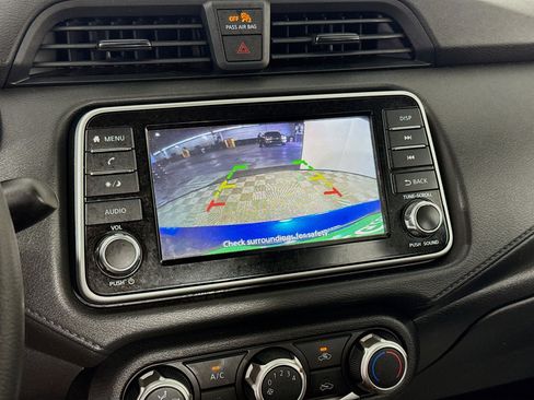 Used 2021 Nissan Versa S FWD image 19