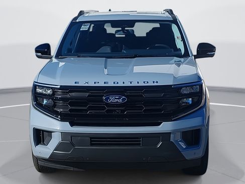 New 2025 Ford Expedition Max Active image 2
