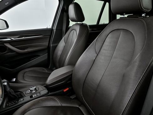 Used 2017 BMW X1 xDrive28i image 18