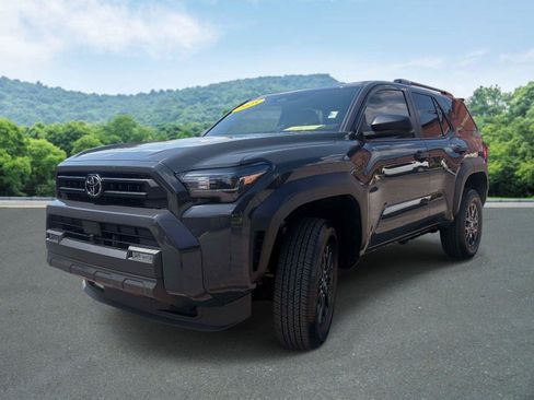 Used 2025 Toyota 4Runner SR5 RWD image 24