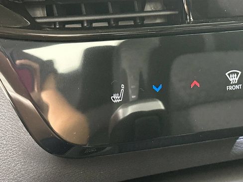 New 2026 Nissan Sentra SV w/ SV Convenience Package FWD image 27