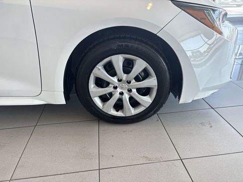 Used 2023 Toyota Corolla LE image 14