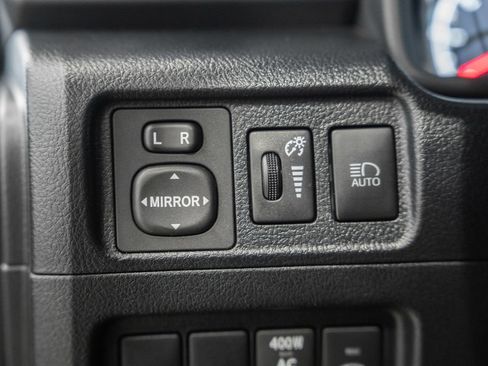 Used 2023 Toyota 4Runner SR5 Premium w/ Moonroof Package RWD image 40