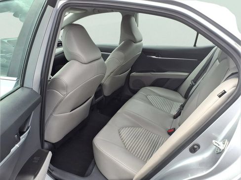 Used 2023 Toyota Camry SE w/ Convenience Package FWD image 22