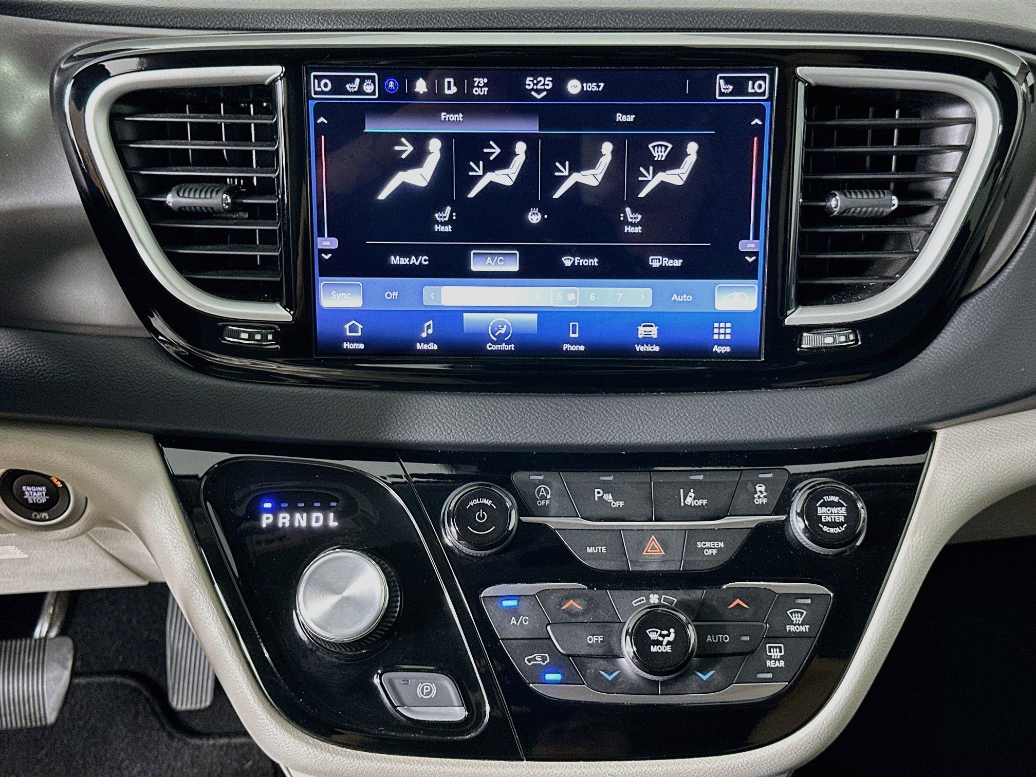 Used 2024 Chrysler Pacifica Touring-L FWD image 23