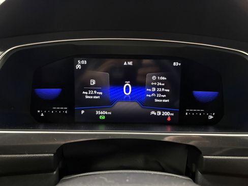 Used 2023 Volkswagen Tiguan SE R-Line image 29