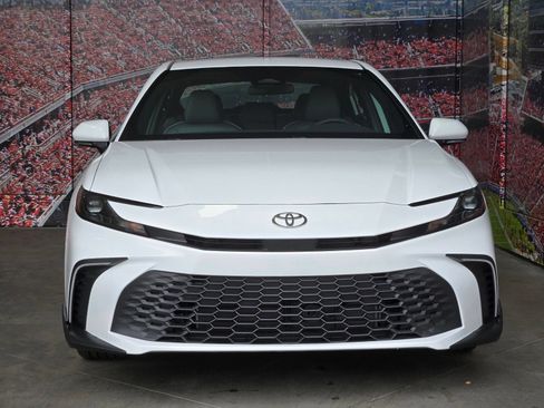 Certified 2026 Toyota Camry SE w/ Convenience Package FWD image 3