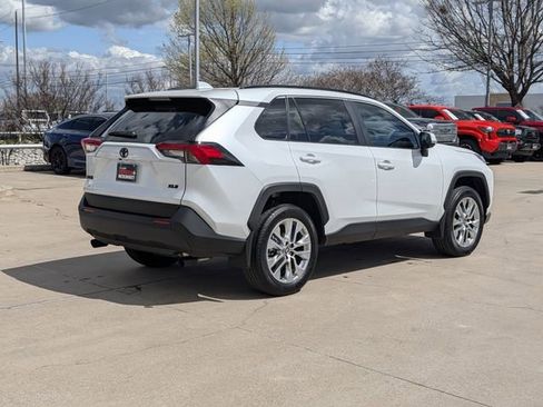 Certified 2025 Toyota RAV4 XLE Premium image 6