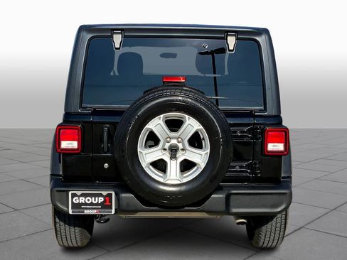 Used 2020 Jeep Wrangler Sport image 8