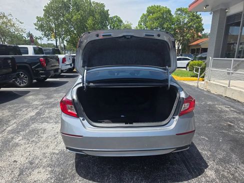 Used 2019 Honda Accord LX image 8