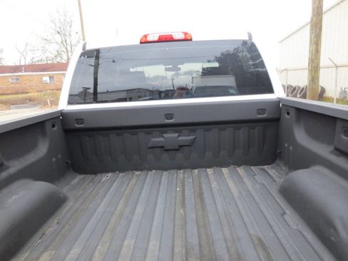 Used 2015 Chevrolet Silverado 1500 W/T w/ Trailering Package image 6