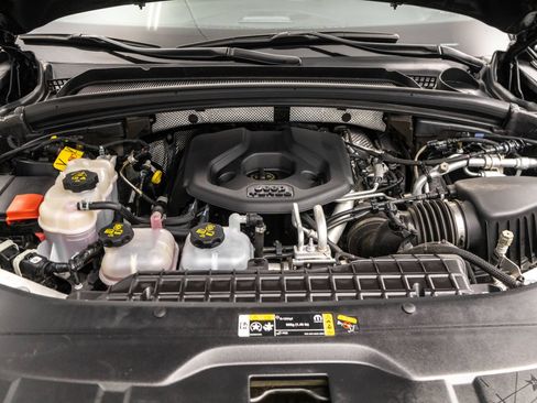 Used 2022 Jeep Grand Cherokee Summit AWD/4WD image 43
