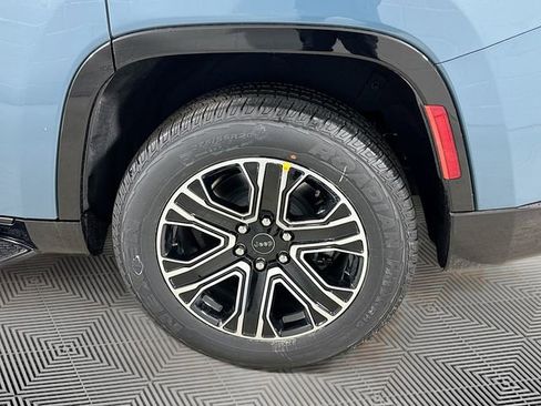 New 2026 Jeep Grand Wagoneer 4WD image 16