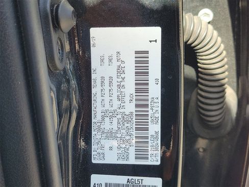 Used 2019 Toyota Tundra Platinum image 29