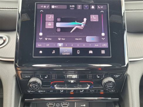 New 2025 Jeep Grand Cherokee Laredo X w/ Luxury Tech Group I image 21