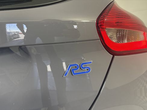 Used 2017 Ford Focus RS AWD/4WD image 6