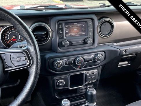 Used 2021 Jeep Gladiator Sport AWD/4WD image 10
