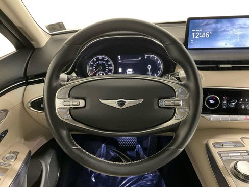 Used 2023 Genesis GV70 2.5T w/ Select Package image 17