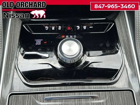 Used 2022 Jeep Wagoneer Series II w/ Premium Group I AWD/4WD image 21