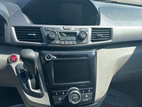 Used 2017 Honda Odyssey EX-L image 8