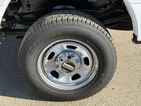 New 2026 Ford F350 XL w/ XL Chrome Package image 5