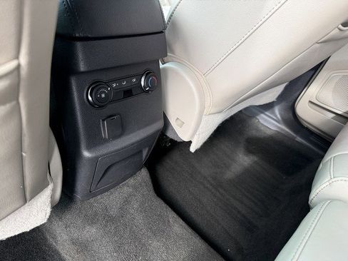 Used 2012 Ford Explorer XLT image 14