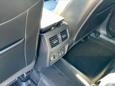 New 2025 Nissan Rogue Platinum w/ Platinum Premium Package image 14